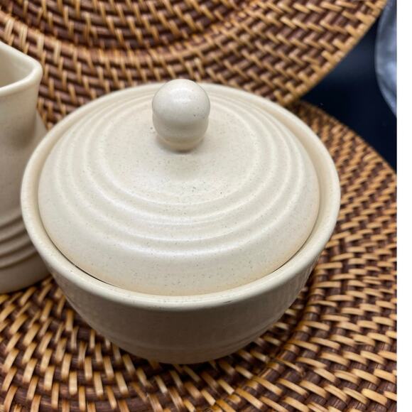 Beige‎ Gibson Cream and sugar set - Picture 2 of 7